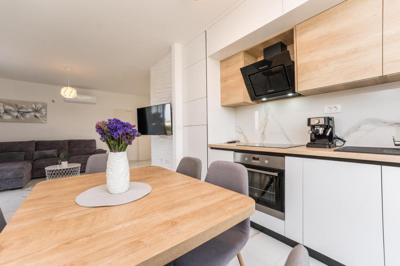 Luxury D Apartments Бибинє Екстер'єр фото