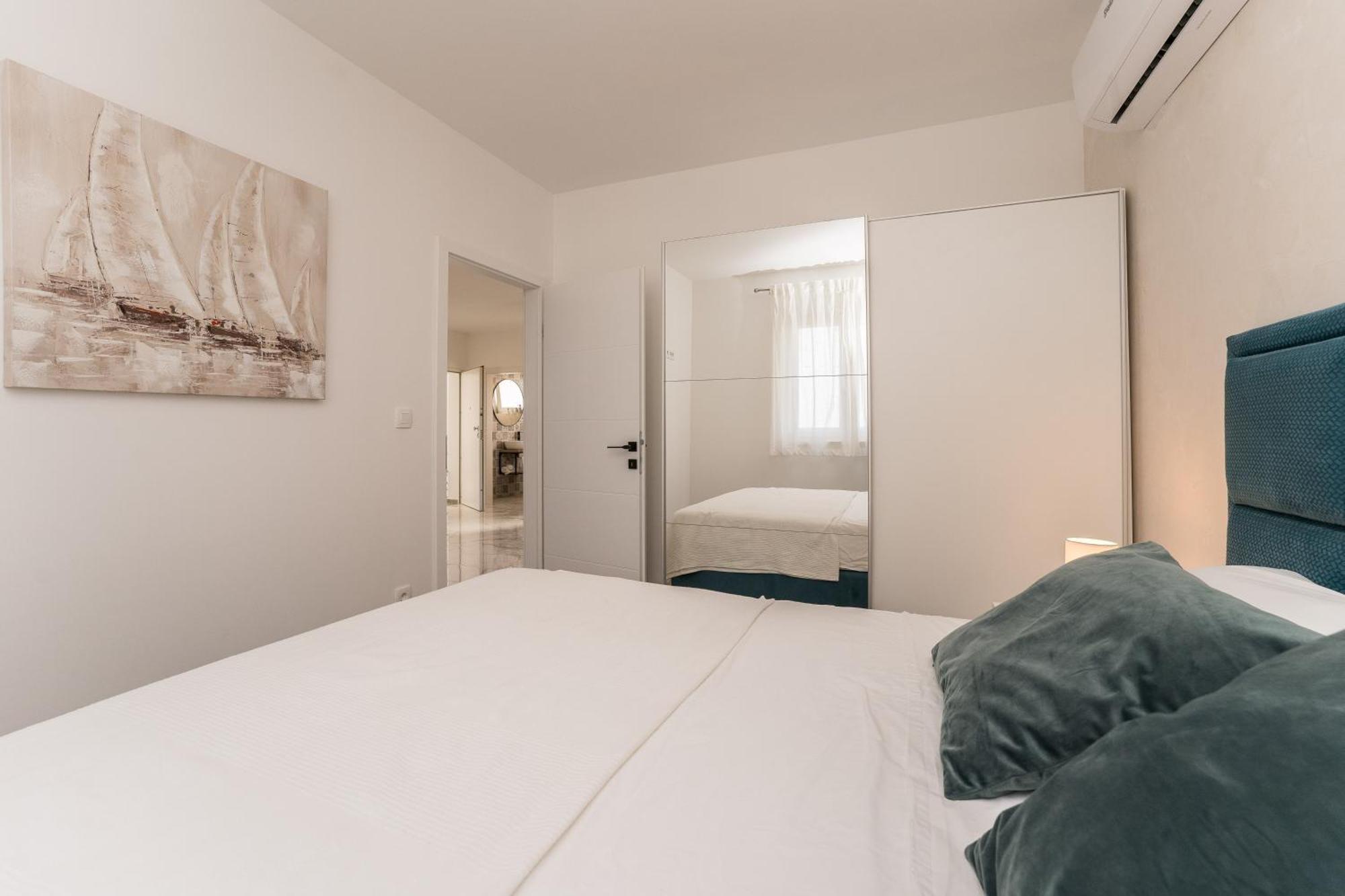 Luxury D Apartments Бибинє Номер фото