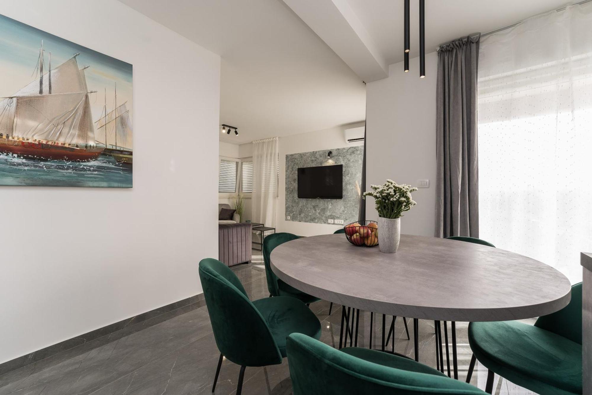 Luxury D Apartments Бибинє Номер фото